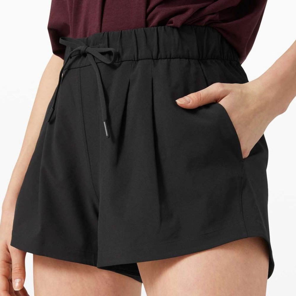 Lululemon Stroll at Sundown Short 3"